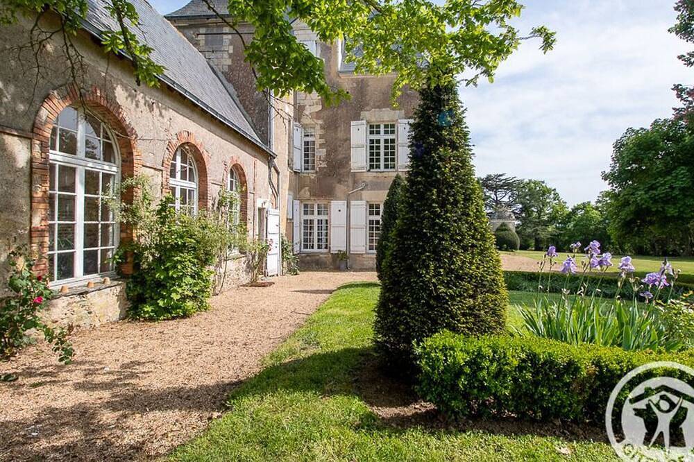 Charmant gîte familial avec parc, près des vignobles, à 30 min d’Angers - Confort et cadre raffiné. in Rochefort-sur-Loire, Vallée de la Loire