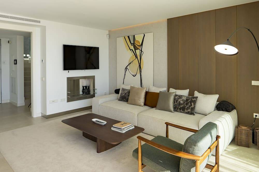 Villa \"La Perla\" Sotogrande / sea view / 6 P/3 Br / since 2022/La Reserva Area in Sotogrande, San Roque
