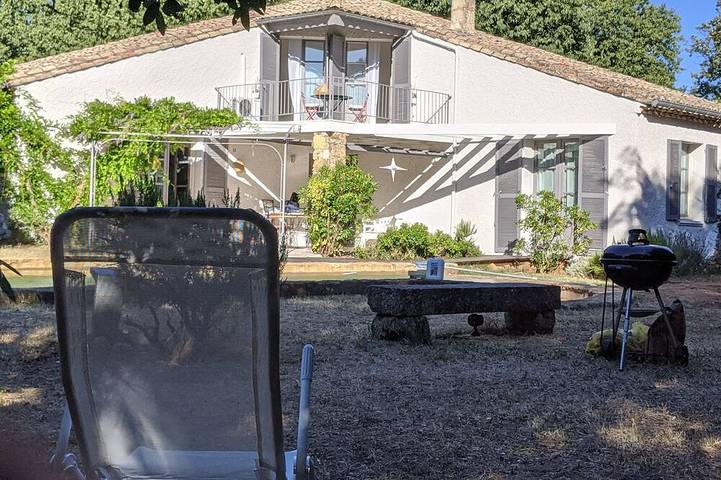 Ferienhaus für 4 Personen, mit Balkon und Terrasse sowie Garten in La Capelle-et-Masmolène