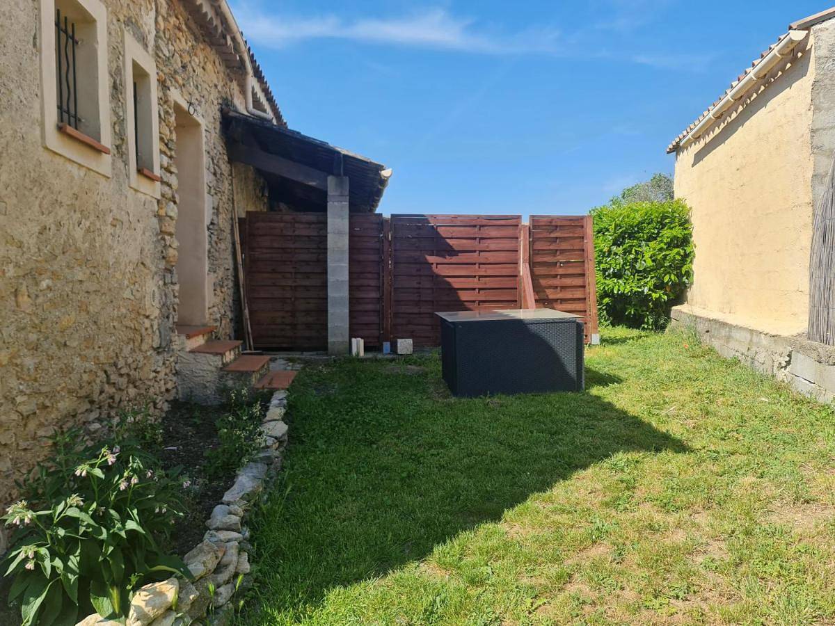Appartement entier, One-Bedroom Apartment in Forcalquier, Parc naturel régional du Luberon