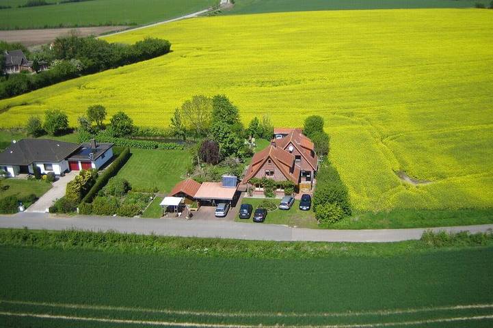 Ferienwohnung für 5 Personen, mit Garten und Balkon in Pommerby