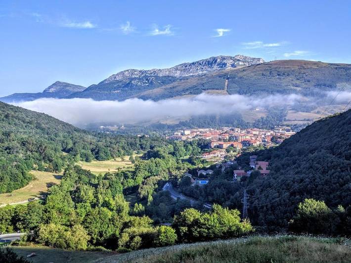 Gîte pour 6 personnes, avec vue et terrasse à Ramales de la Victoria - 3