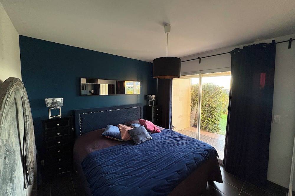 130m3 loft with view of Thau Lagoon and sea in Poussan, Mittelmeerküste (Frankreich)