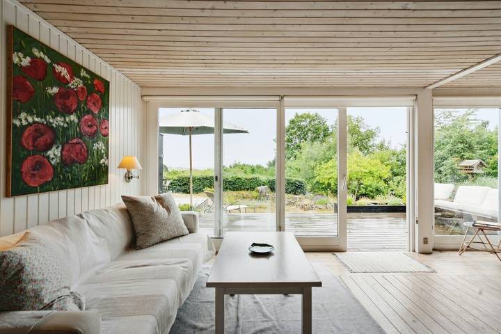 Ferienhaus für 6 Personen, mit Terrasse in Knebel