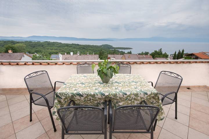 Ferienwohnung für 4 Personen, mit Balkon/Terrasse auf Krk