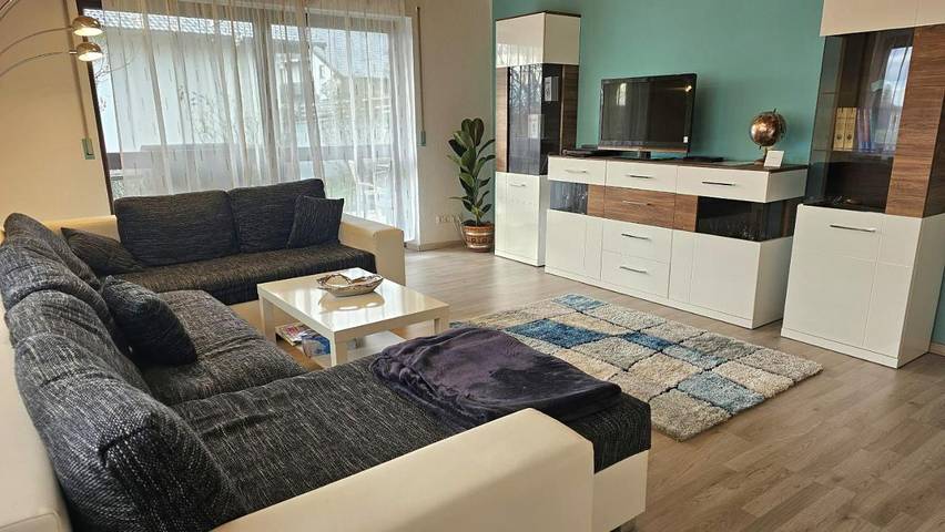 Ferienwohnung für 3 Personen, mit Ausblick und Terrasse sowie Garten in Salzweg