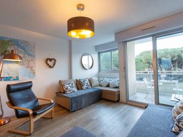 Appartement De Vacances pour 4 Personnes dans Les Mathes, Région de Rochefort, Photo 1