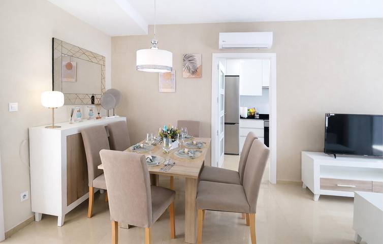 Gîte pour 6 personnes, avec terrasse et piscine, adapté aux familles à Cabanes - 4