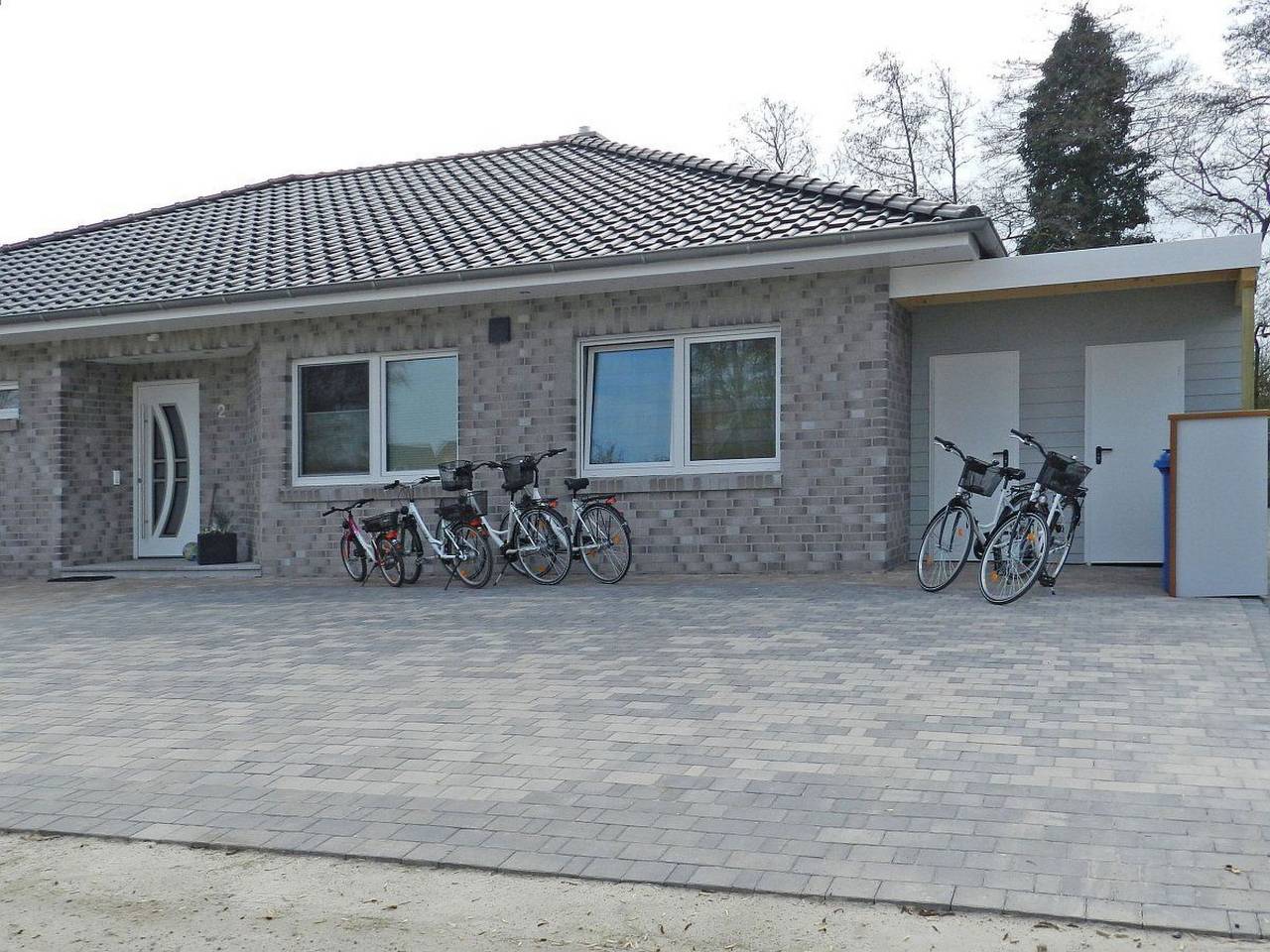 Ganze Wohnung, Deckboot in Burhave, Butjadingen