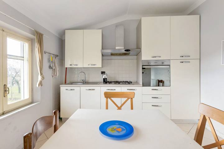 Casa vacanze "Casetta Indipendente" con vista sulle montagne e giardino privato in Colombiera-Molicciara, Castelnuovo Magra