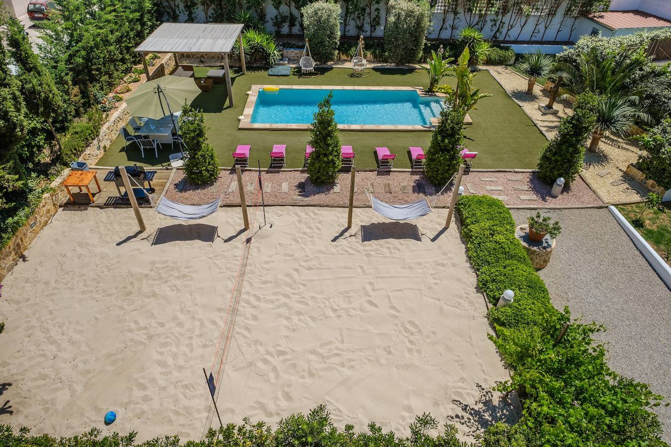 Fantástica Villa en el centro, con piscina, Wi-Fi y aire acondicionado. Se admiten mascotas in Ocean Beach Ibiza, Sant Antoni de Portmany