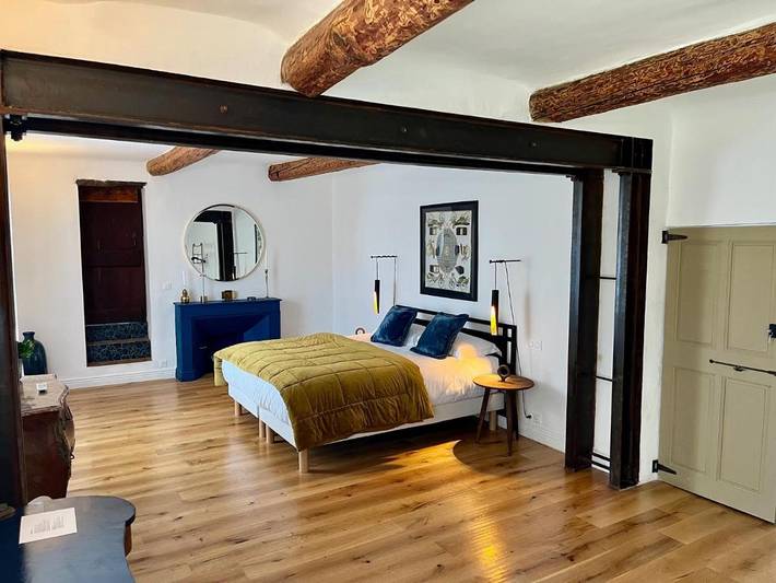 Chambre d’hôte pour 2 personnes, avec vue ainsi que jardin et piscine, animaux acceptés à Gargas - 2
