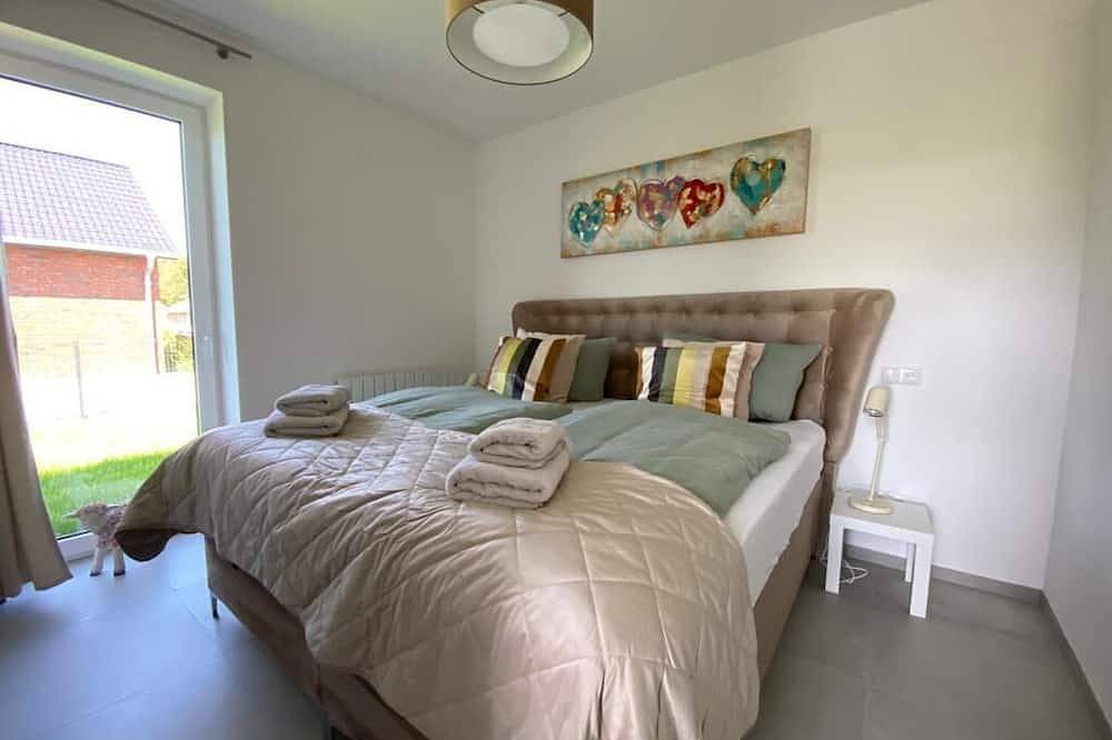 \"Entspannung pur im Schafstall Ferienhaus Sehestedt – Ihr Traumurlaub wartet!\" in Stadland, Nordseeküste