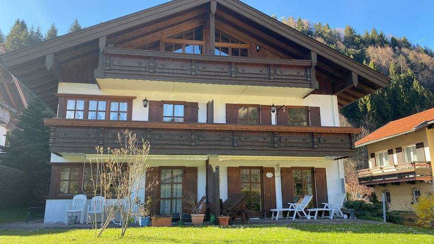 Ferienwohnung für 4 Personen, mit Balkon und Ausblick in Sachrang