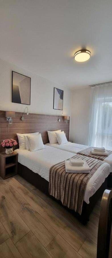 Hôtel pour 4 personnes, avec vue et terrasse à Corbigny - 3