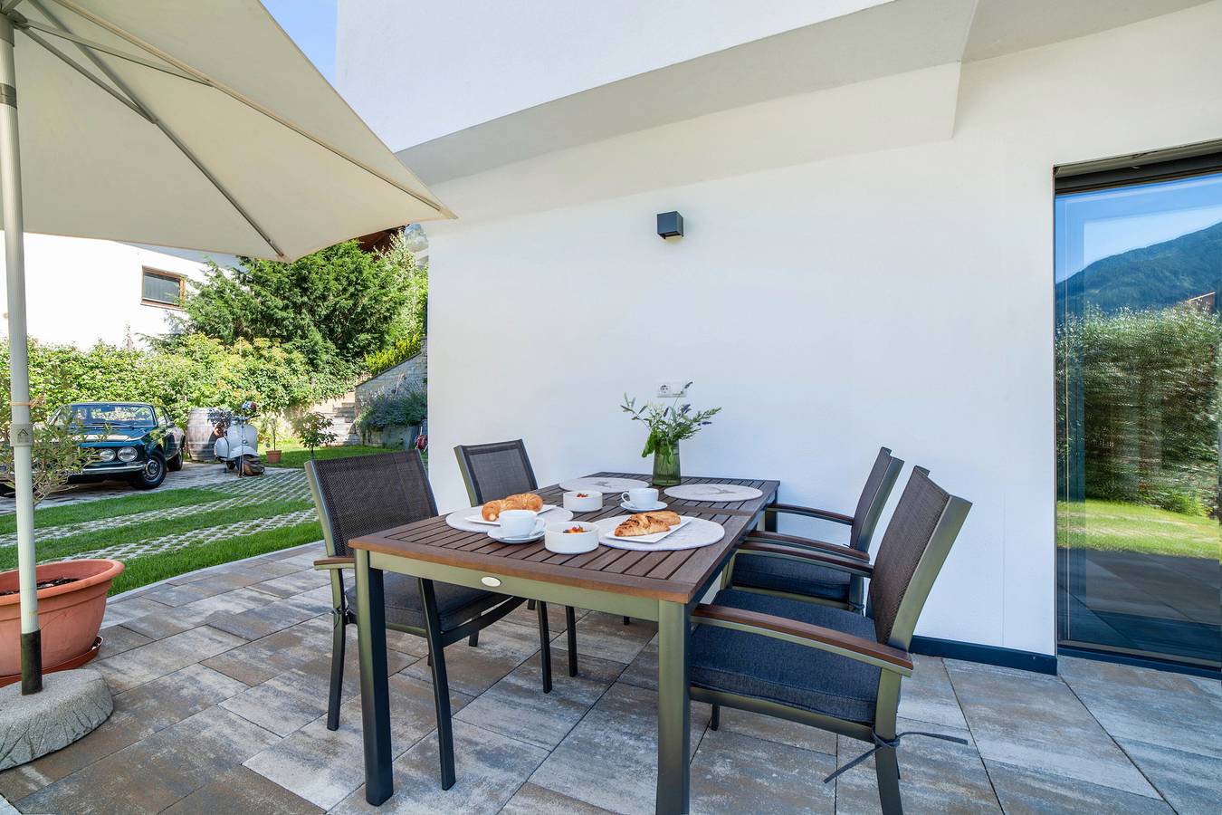 Ganze Wohnung, Ferienwohnung Berta – neu, komfortabel, mit Gartenterrasse & Bergblick in St. Martin in Passeier, Texelgruppe
