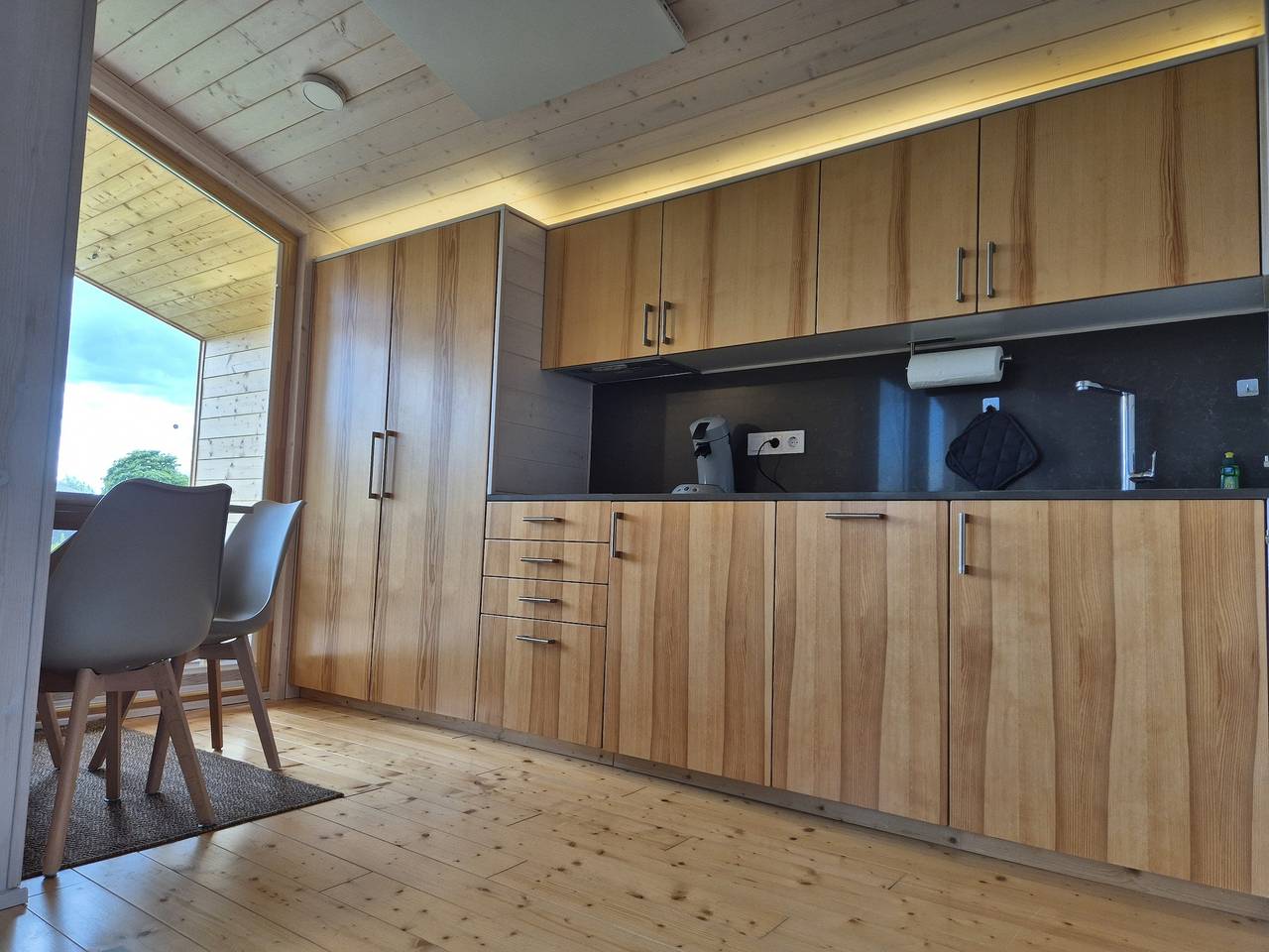 Cozy Tiny House mit Kamin an der Elbe in Bleckede, Mecklenburgisches Elbetal