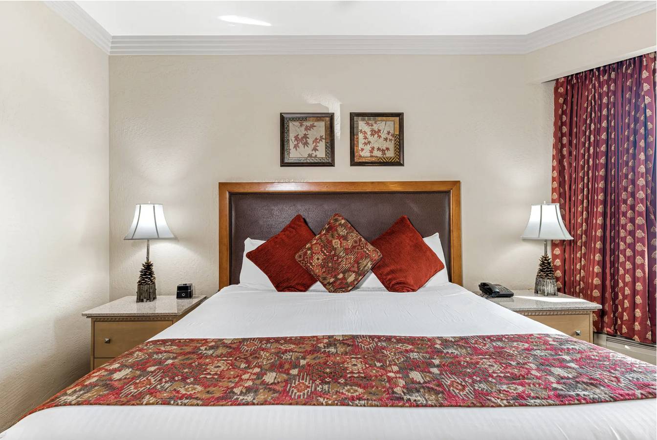 Enjoy the Ridge Tahoe Two-Bedroom Lock-Off for a family of 6 in Kingsbury, Heavenly