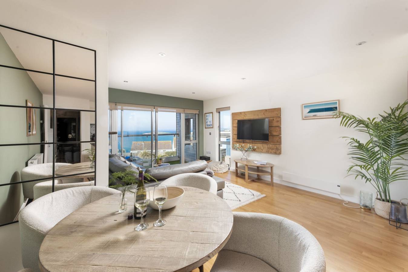 Entire apartment, 6 The Point, Pentire in Newquay, Cornwall