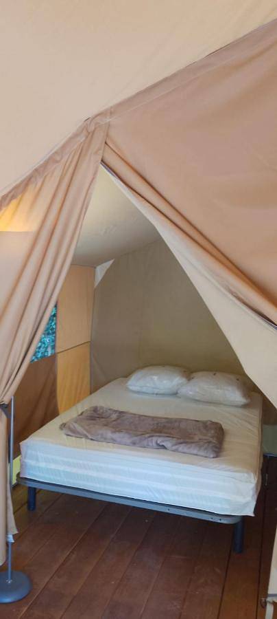 Location de vacances pour 5 personnes, avec bassin pour enfant ainsi que terrasse et piscine à Colombiers - 2
