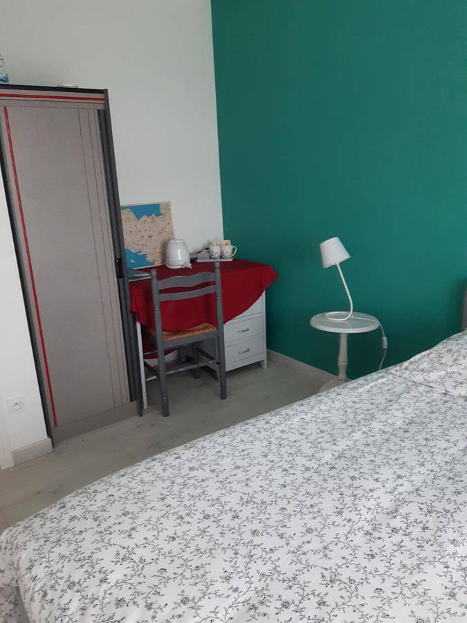 Location de vacances pour 2 personnes, avec jardin ainsi que vue et terrasse à Saint-Méen-le-Grand - 3