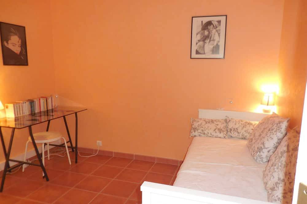 Villa in sehr ruhiger Wohngegend mit sicherem Pool in Vaison-la-Romaine, Parc naturel régional du Mont-Ventoux