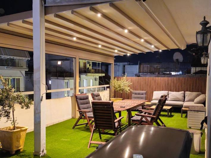 Ferienwohnung für 4 Personen, mit Balkon und Terrasse sowie Ausblick in Preveza