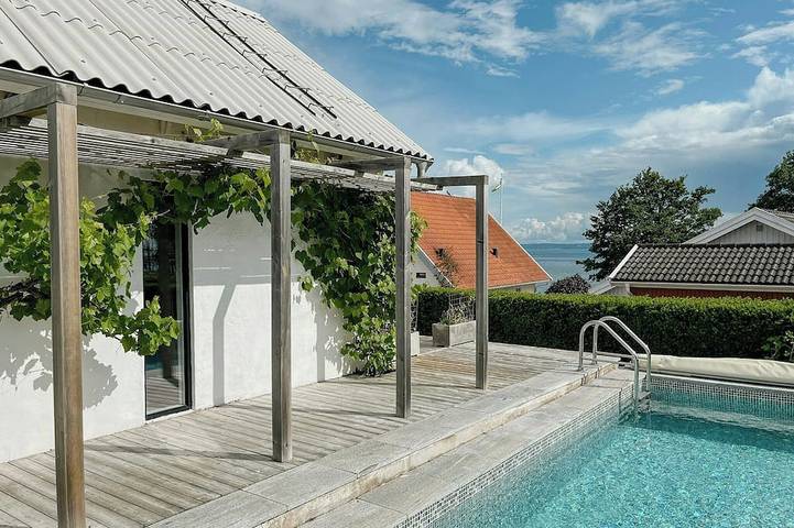 Ferienhaus für 2 Personen, mit Balkon und Pool in Höganäs