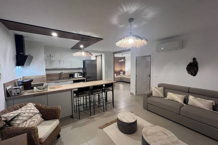 Appartement de vacances pour 5 personnes, avec terrasse et piscine à Bonifacio