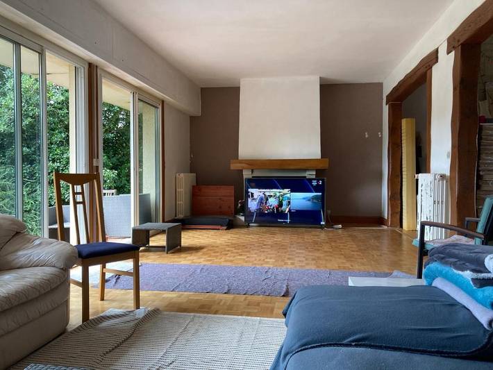 Gîte pour 12 personnes, avec Terrasse et Jardin à Auneau