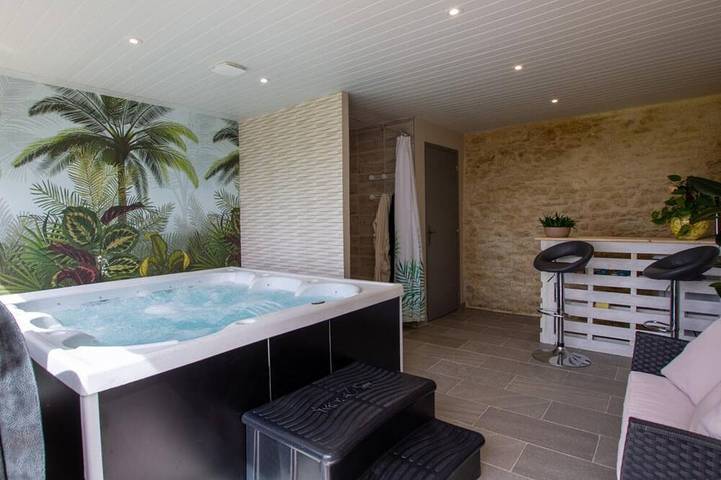 Gîte pour 6 personnes, avec Jacuzzi et Jardin à Paulin