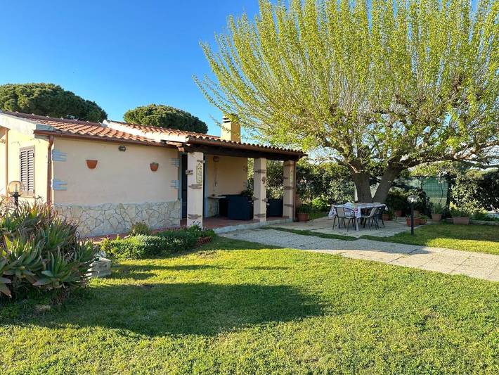 Casa vacanza per 4 persone, con Terrazza e Giardino a Giannella