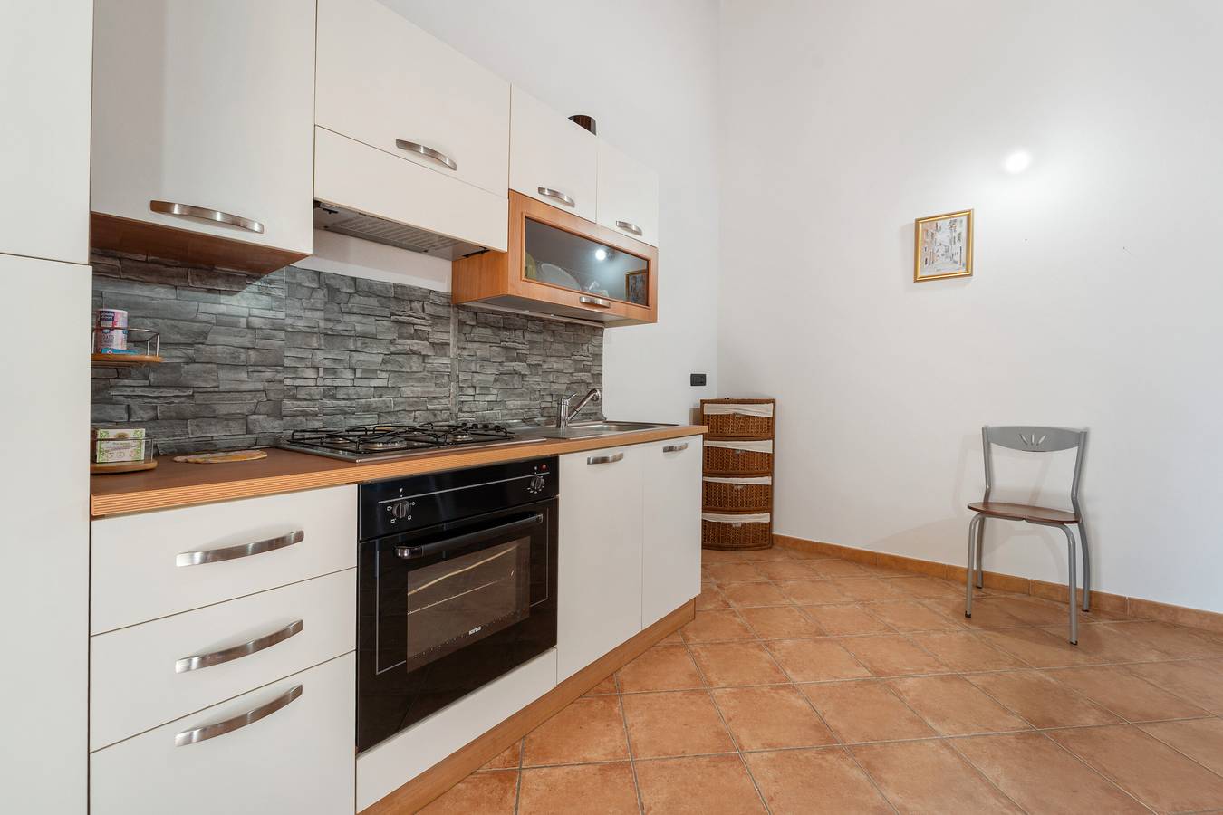 Residence Sulcis 4 con vista montagna, terrazza condivisa e aria condizionata in Is Cuccus, Masainas