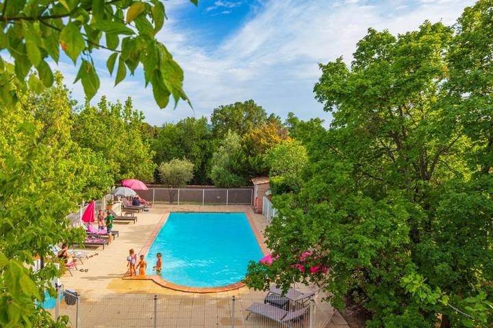 Hôtel pour 2 personnes, avec piscine et jardin à Aubagne - 3