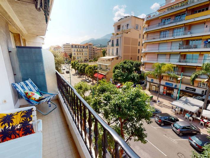 Gîte pour 4 personnes, avec balcon dans Casino De Menton