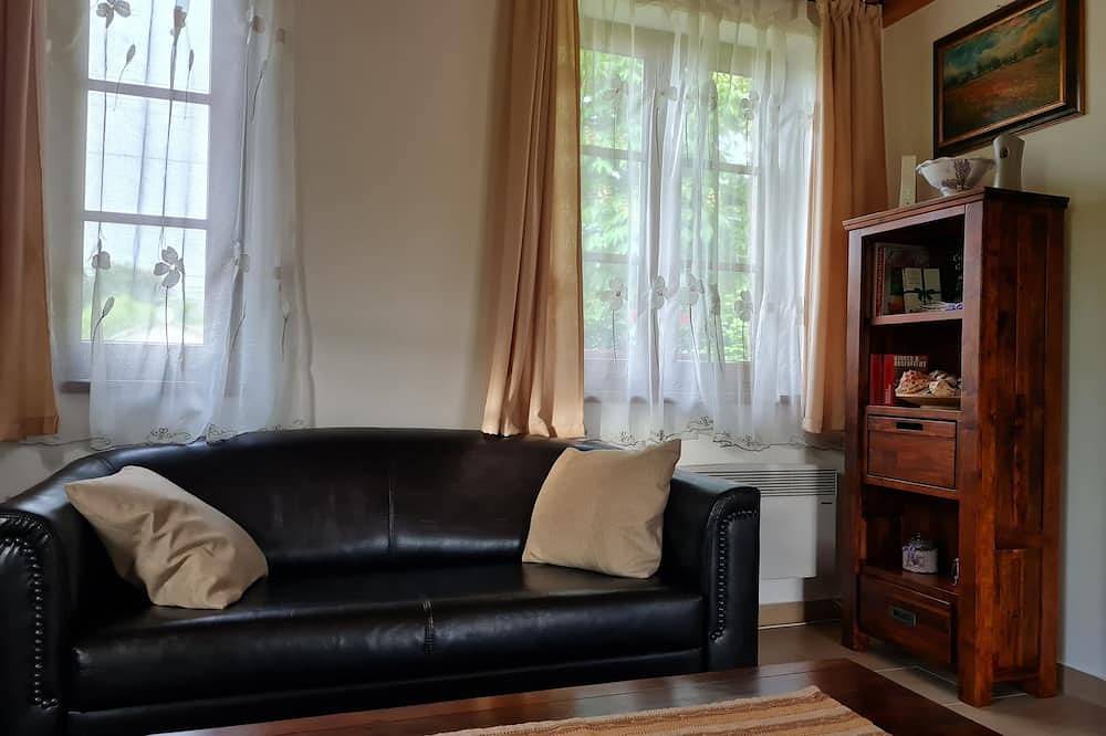 Modern eingerichtetes, klimatisiertes, exlusives Ferienhaus. in Gardon, Gárdonyi járás