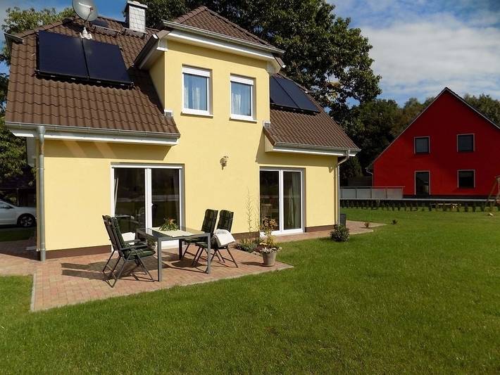 Ferienhaus für 4 Personen, mit Terrasse und Garten sowie Sauna in Malchow - 2