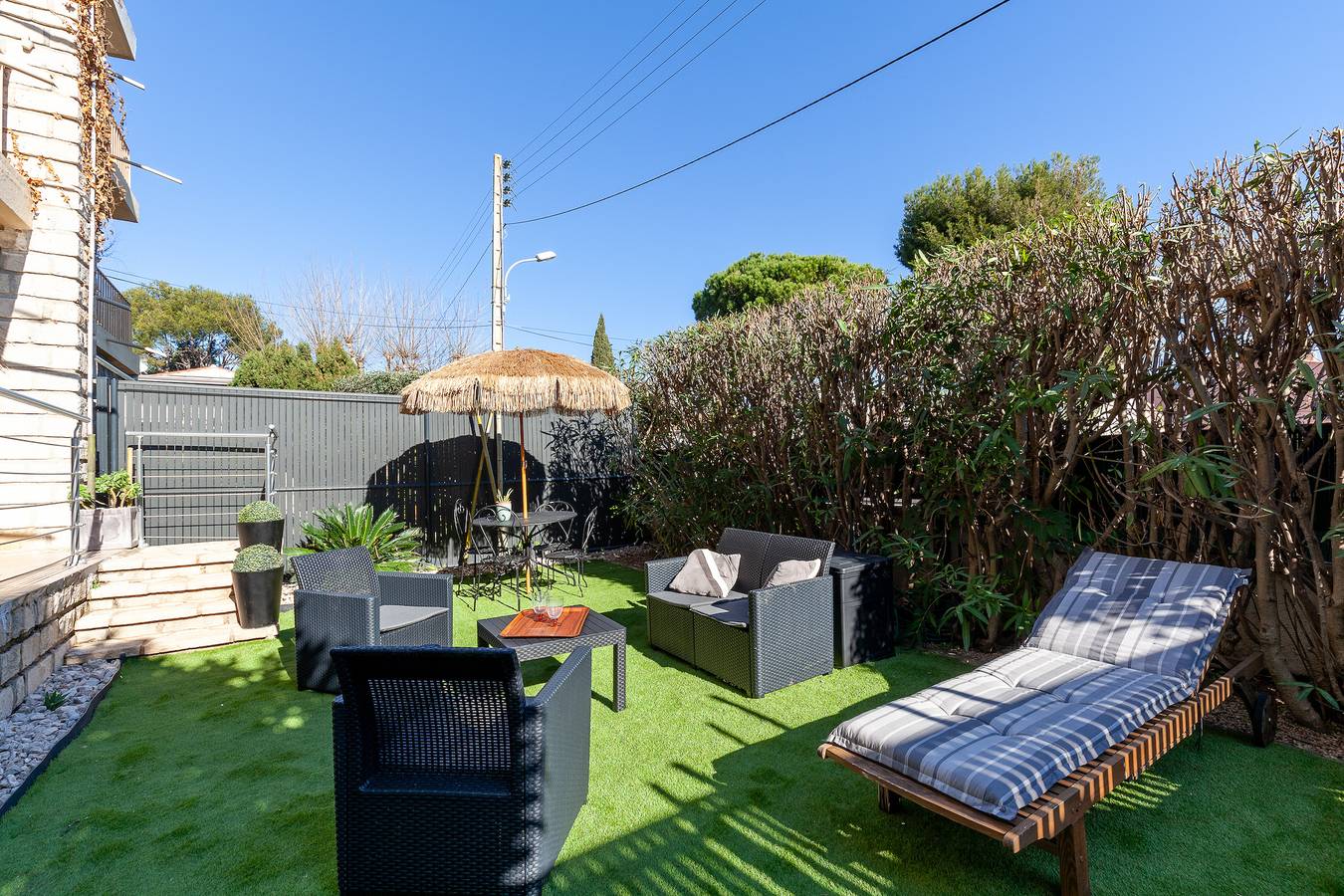 Appartement entier, Appartement 'Le Cytharis A 10 Mn De La Mer' avec terrasse privée, Wi-Fi et climatisation in La Ciotat, Région de Marseille