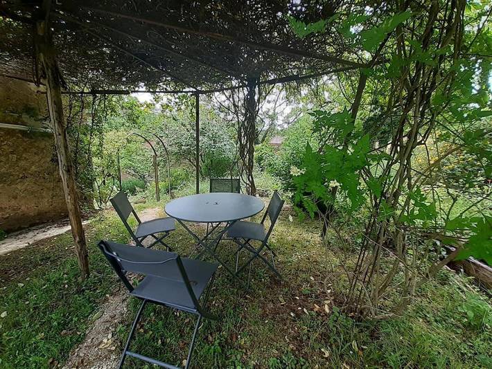 Location de vacances pour 3 personnes, avec terrasse et jardin à Saint-Jean-Lagineste - 2