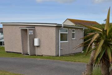 Chalet for 4 People in Hayle, Cornwall, Photo 3