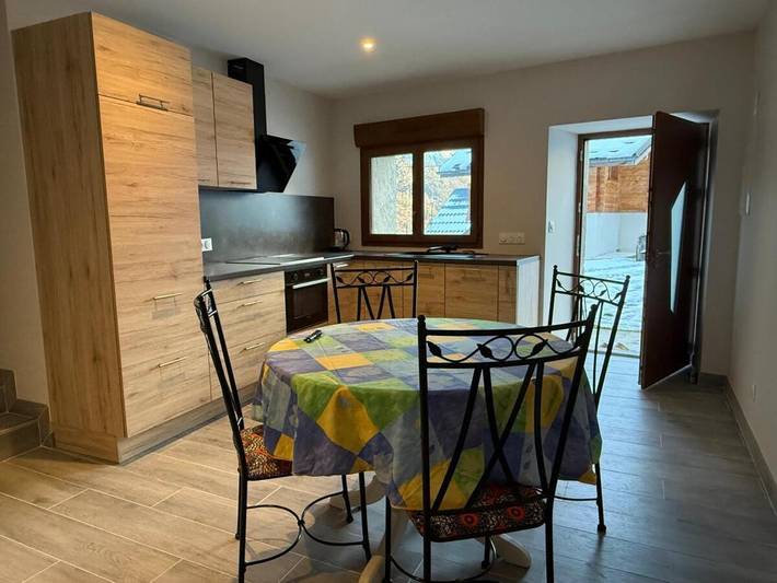 Location de vacances pour 5 personnes, avec vue et jardin à Saint Ferréol - 3