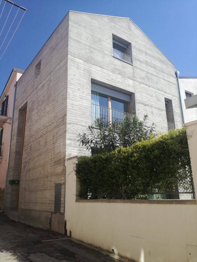La casa di Mario tra le case in Ortona, Ortona (Gemeinde)