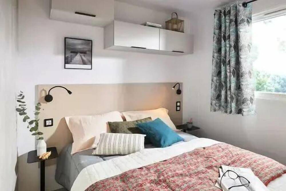 Cottage Bora 18m² - climatisé 3 personnes in Châtillon (Jura), Jura Francais