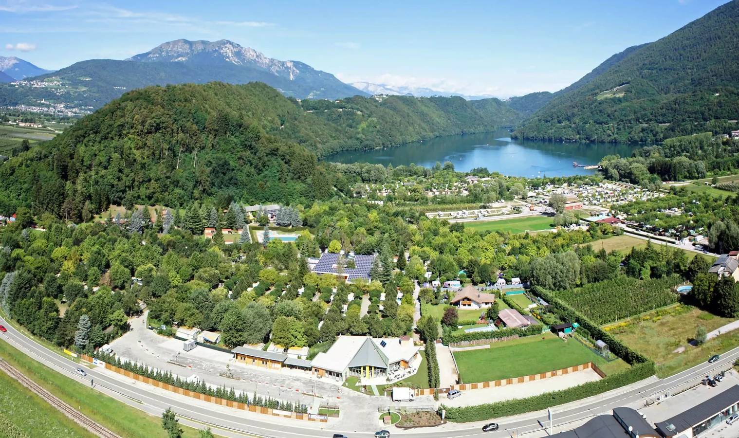 Lodge Standard Maxi Animali Ammessi 4 persone in Levico Terme, Lago di Caldonazzo