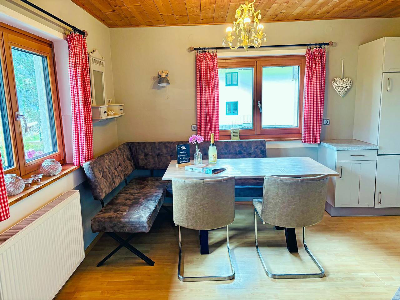 Geheel appartement, Appartement met grote tuin, 10 minuten van Kaprun in Piesendorf, Pinzgau