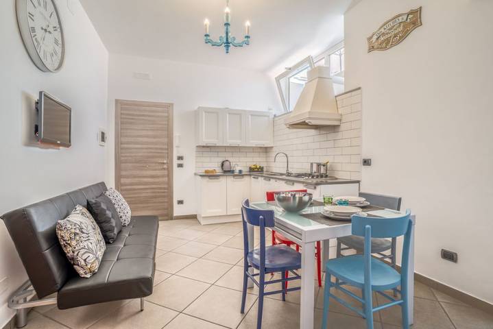 Appartement entier, Two Bedrooms Apt in Sorrento Center with Terrace in Spiaggia pubblica di Sorrento, Sorrento
