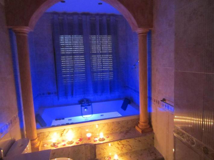 Casa rural para 10 personas, con terraza y jacuzzi en Montes de Toledo - 2