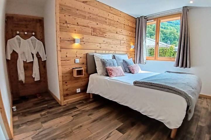 Ganze Wohnung, Appartement Chez Léon Avec Jardin in Samoëns, Region Bonneville