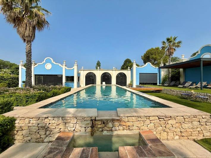 Villa pour 15 personnes, avec jardin et piscine, animaux acceptés à Aix-en-Provence