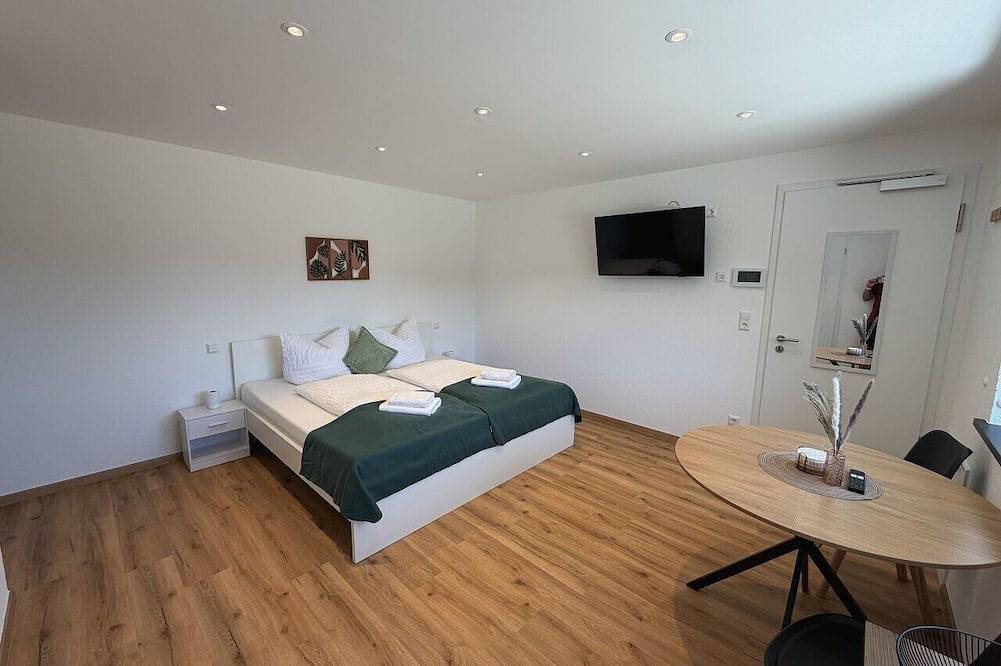 Ganze Wohnung, Compact Studio 14 Min Legoland Burgau | Smart Lock + Wlan in Burgau, Bayerisch Schwaben